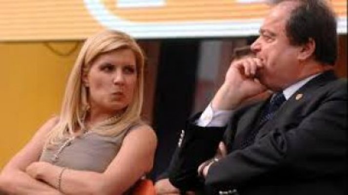 Blaga: Aş prefera ca Udrea să fie colegă de partid cu noi, nu să joace rolul 